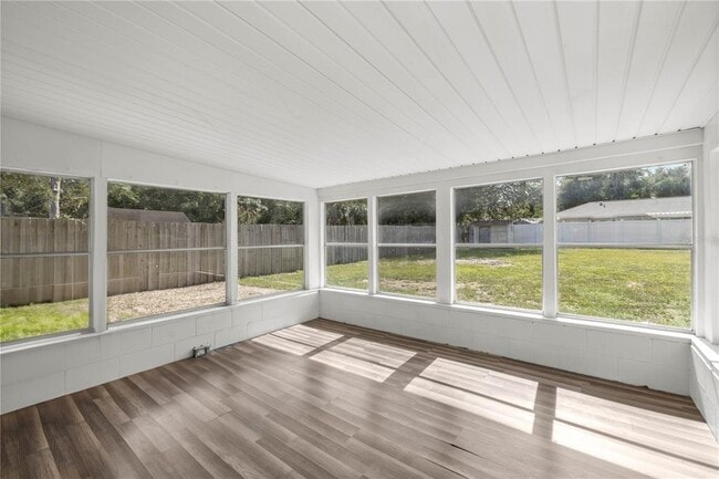 Building Photo - 3708 NE 25th Ave