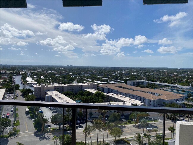 Building Photo - 1500 S Ocean Blvd