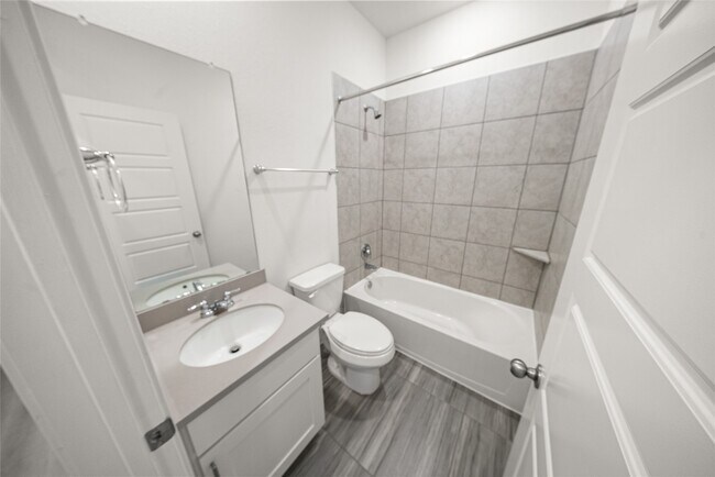 Building Photo - 16035 Kildeer Pt Dr