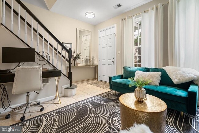 Building Photo - 5804 Summers Grove Rd