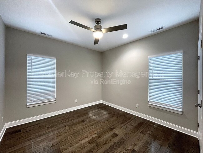 Building Photo - 929 Ramseur St