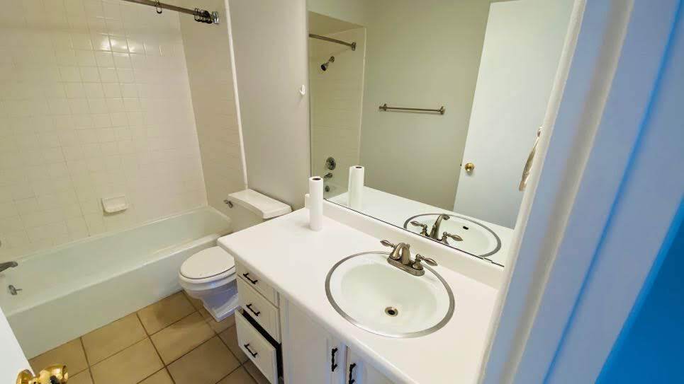 Bathroom 2 - 7567 S 2160 E