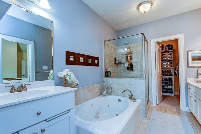 Building Photo - 1319 Birdsall St