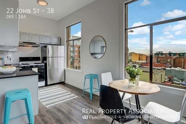 Building Photo - 22 John St