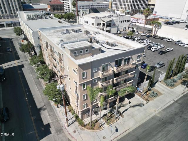 Building Photo - 3855 Ingraham St