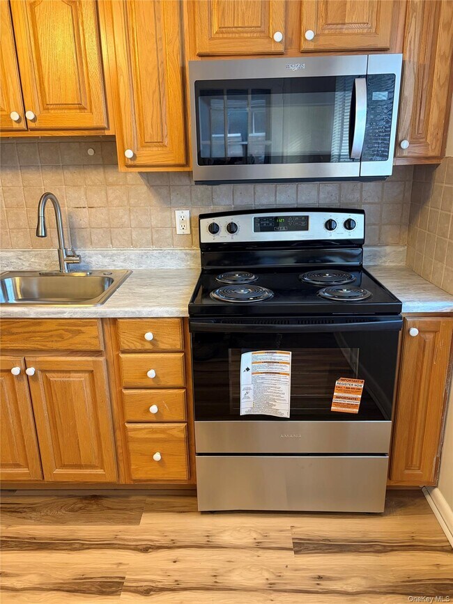 Building Photo - 810 Blooming Grove Turnpike