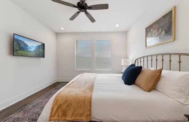 Building Photo - FOR RENT in LAFAYETTE!