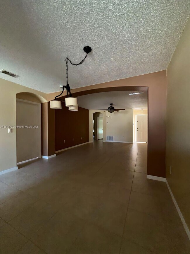 Building Photo - 13427 Fairway Glen Dr