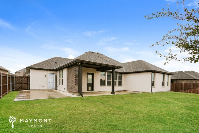 Building Photo - Elegant 4-Bedroom Home in Midlothian, TX