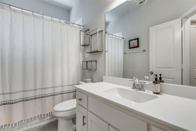 Building Photo - 1201 Skyflower Ln