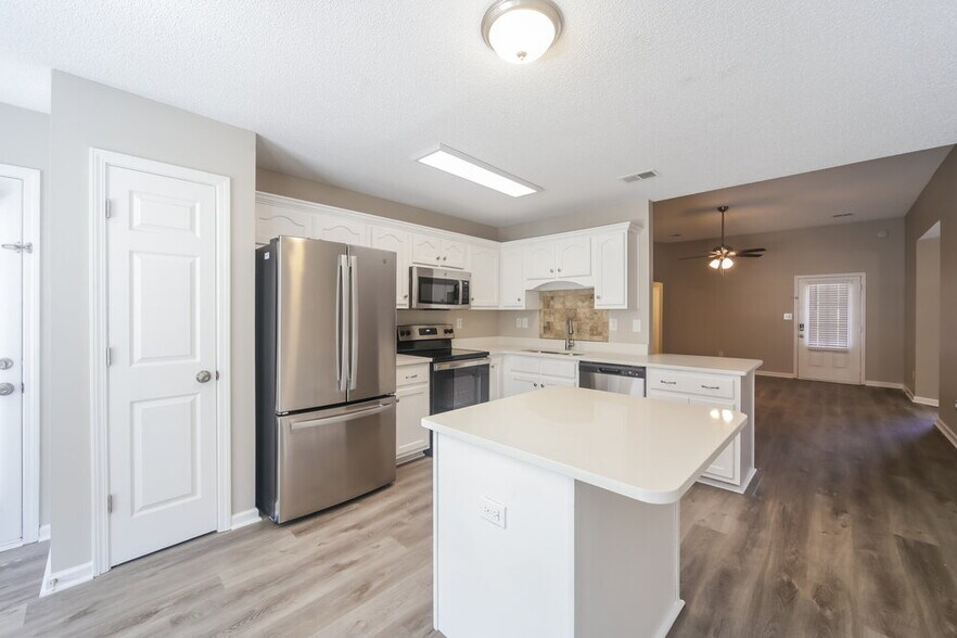 Building Photo - 2943 Dawkins Ct