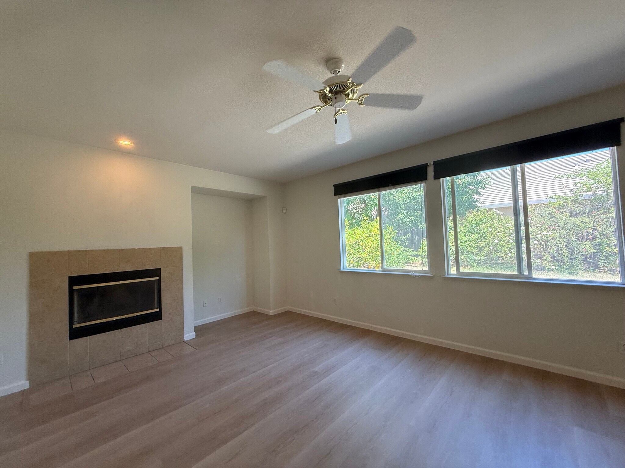 Building Photo - 9633 McKenna Dr