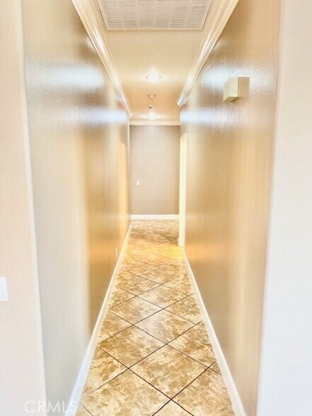 Building Photo - 26204 Percheron Cir