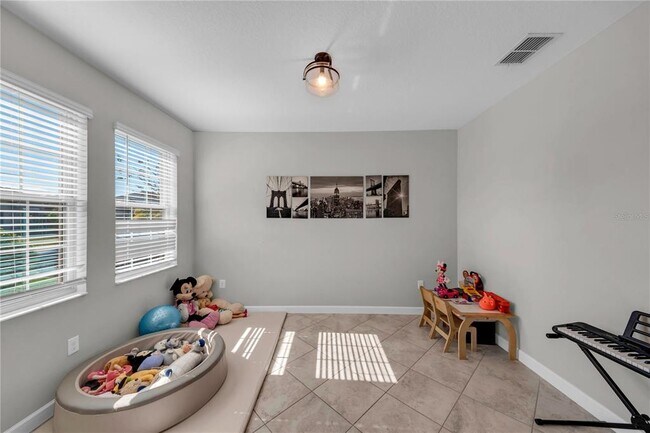 Building Photo - 13220 Satin Lily Dr