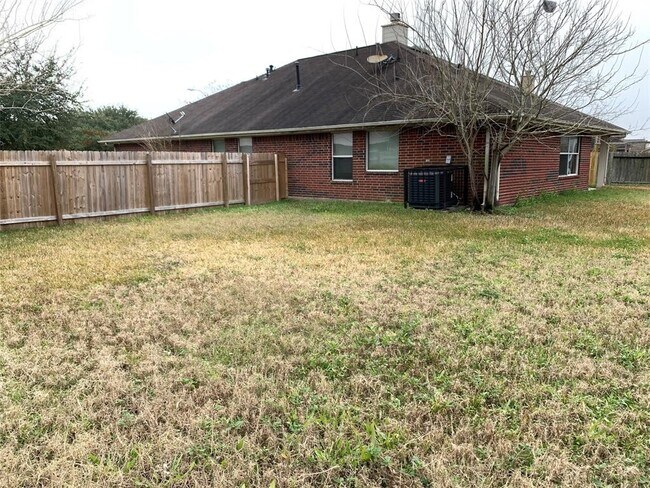 Building Photo - 9119 Melody Park Ln