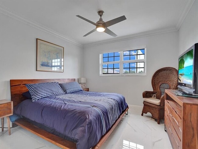 Building Photo - 1439 S Ocean Blvd
