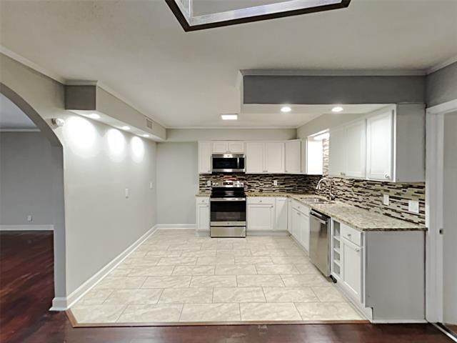 Building Photo - 2141 Province Ln