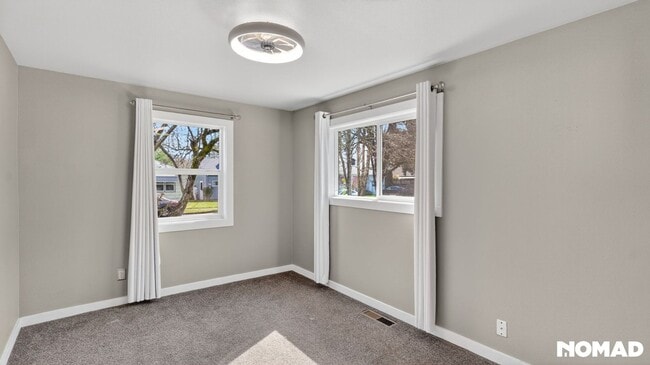 Building Photo - Charming 2BR House in Engelwood