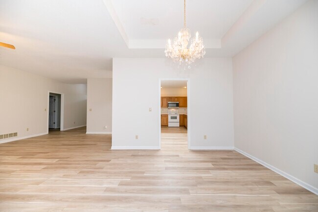 Building Photo - 3617 Augusta Dr