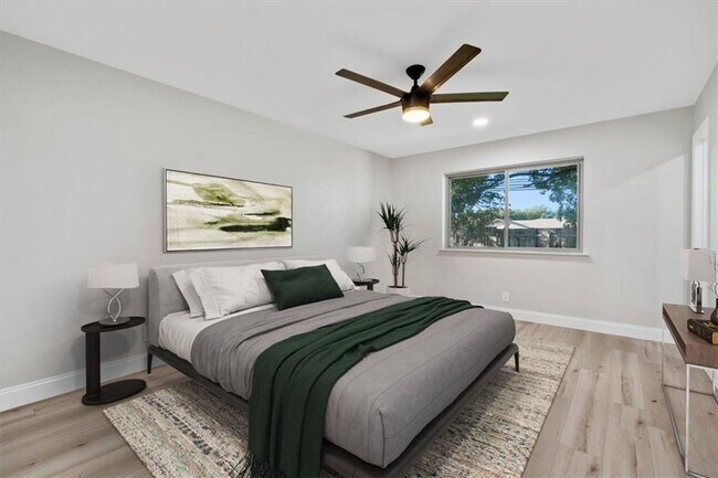 Building Photo - 304 Skyloop Dr