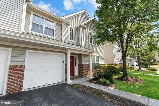 Building Photo - 6223 Wild Swan Way