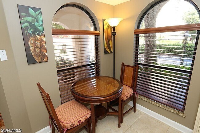 Building Photo - 563 Serendipity Dr