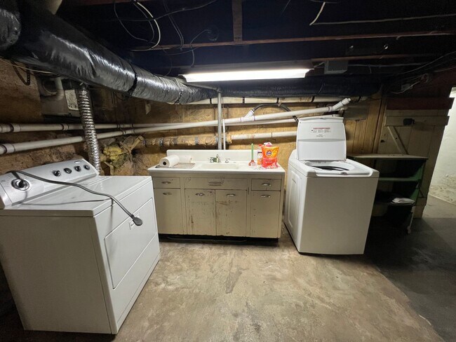 Building Photo - 815 Madison Ave