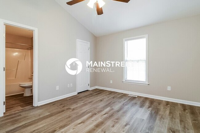 Building Photo - 120 Dullis Cir