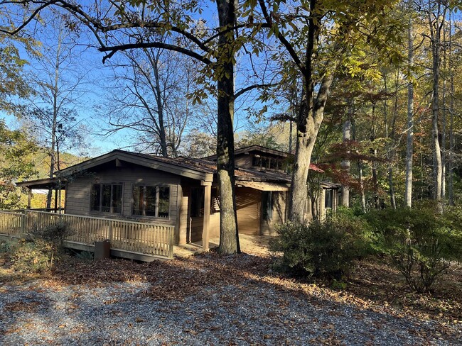 Primary Photo - 709 Crab Creek Rd