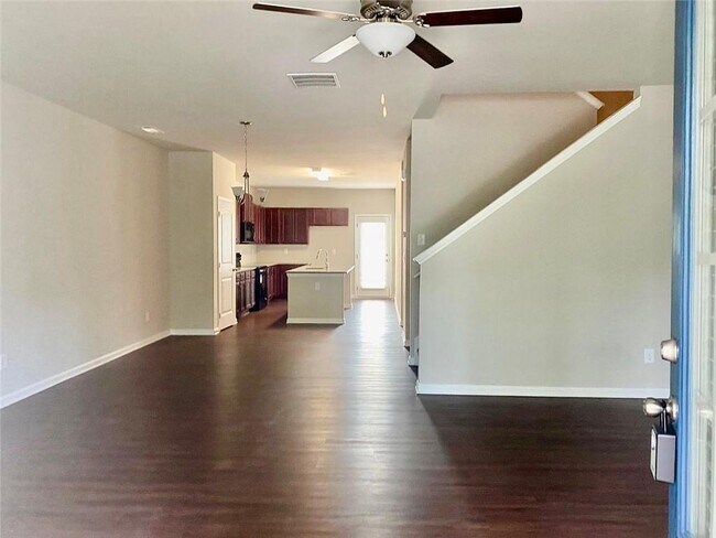 Building Photo - 537 Ruths Dr