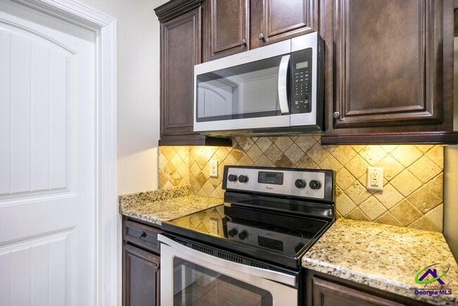 Building Photo - 103 Rushmore Pl