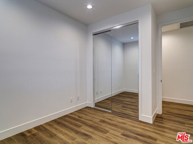 Building Photo - 5602 W 78th St