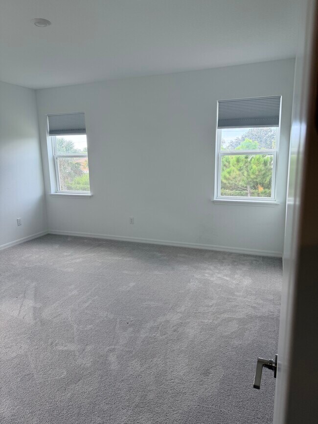 Building Photo - 15077 Shady Palms Ln