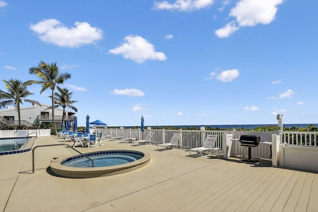 Building Photo - 2355 NE Ocean Blvd