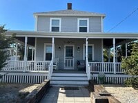 Building Photo - 18 Marshfield Ave