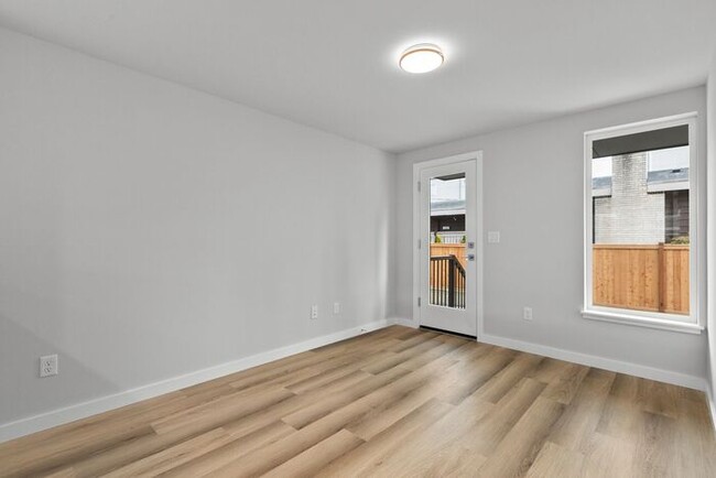 Building Photo - Stunning Brand-New Ballard Townhome with A...