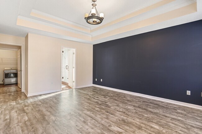 Building Photo - 204 Birch Dr