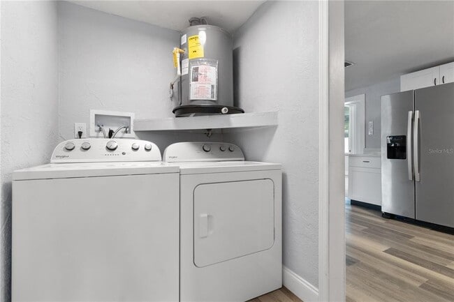 Building Photo - 7415 San Salvadore Dr