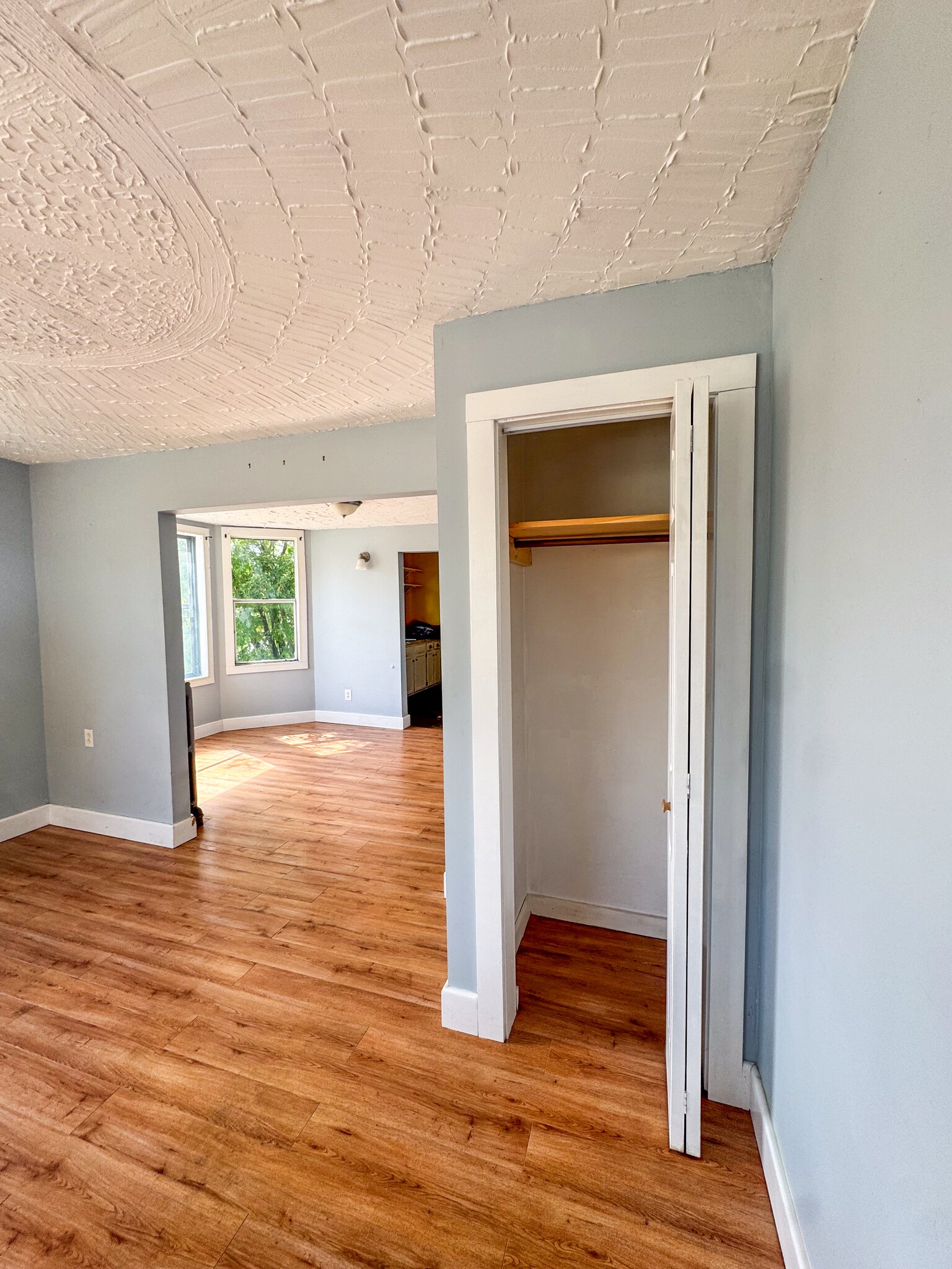 Coat or Linen Closet - 289 Broadway