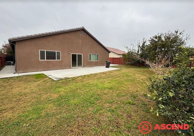 Building Photo - Stunning Home Located in the Southwest!