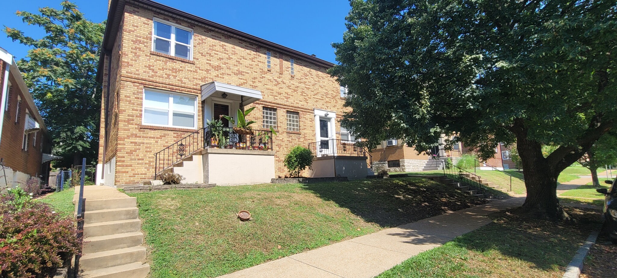 Building Photo - 3443 Lawn Ave