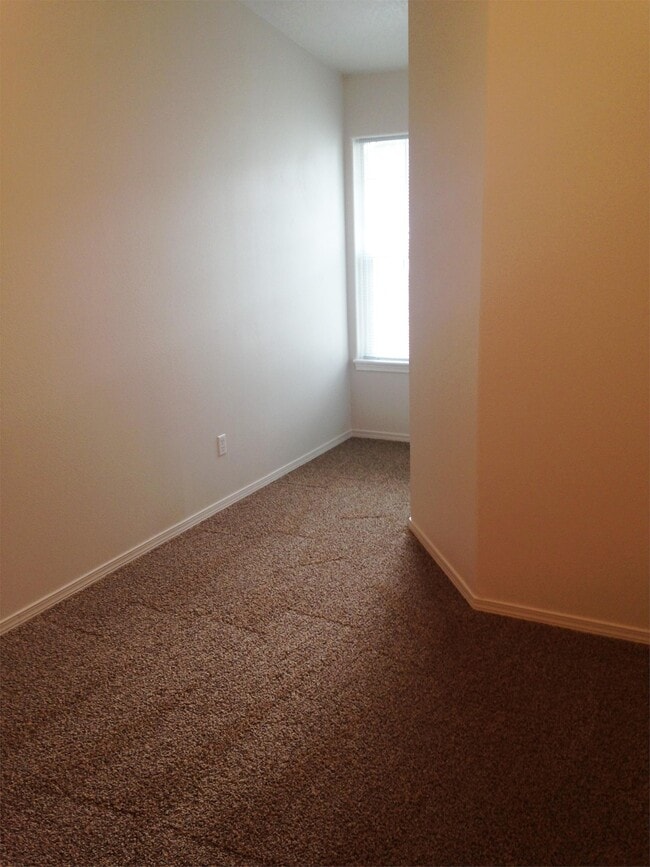 Building Photo - 35083 Roberts Ln