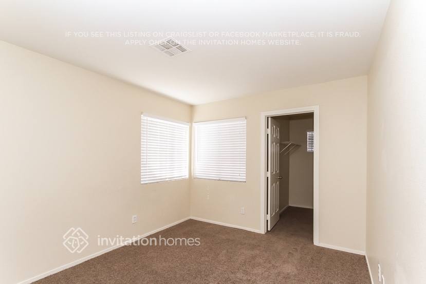 Building Photo - 923 Shadowfax Rd