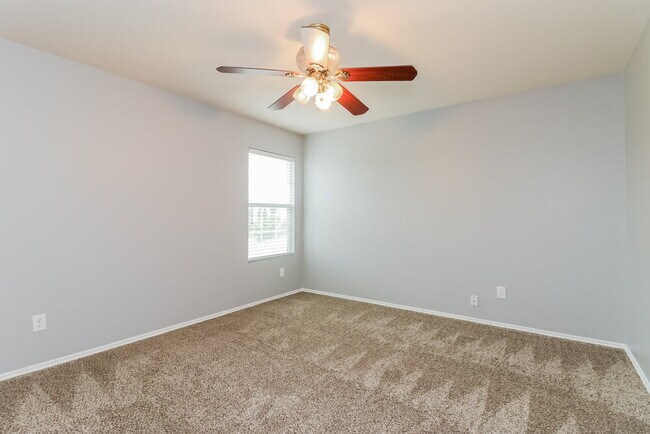 Building Photo - 937 Stone Chapel Way