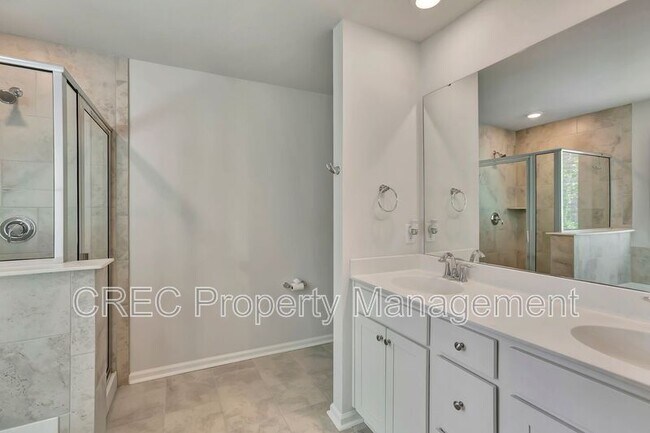 Building Photo - 146 Red Blf St