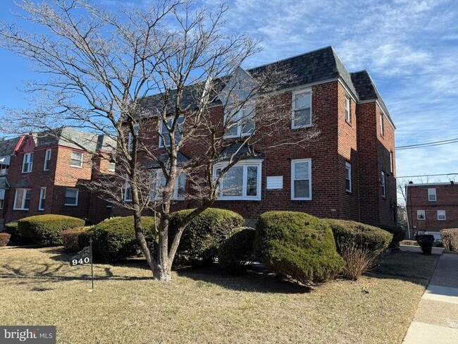 Primary Photo - 940 Vernon Rd