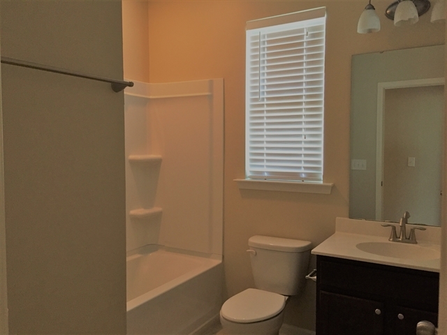Building Photo - 1142 Moss Grove Dr
