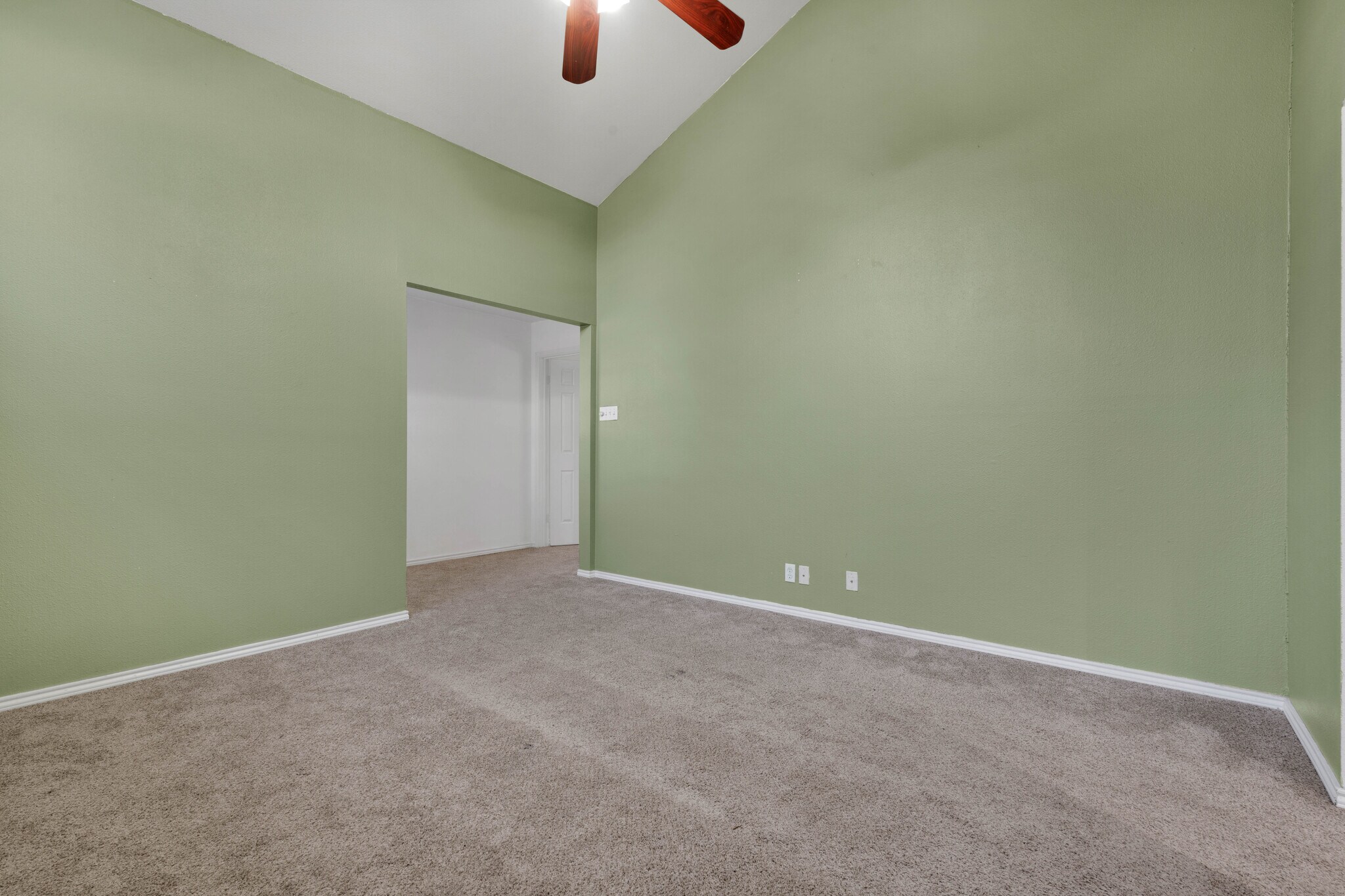 Building Photo - 7930 Roanoke Run