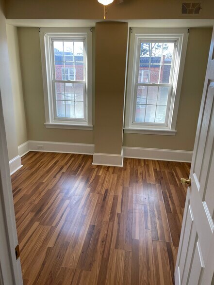 Bedroom 2 - 600 Roxborough Ave