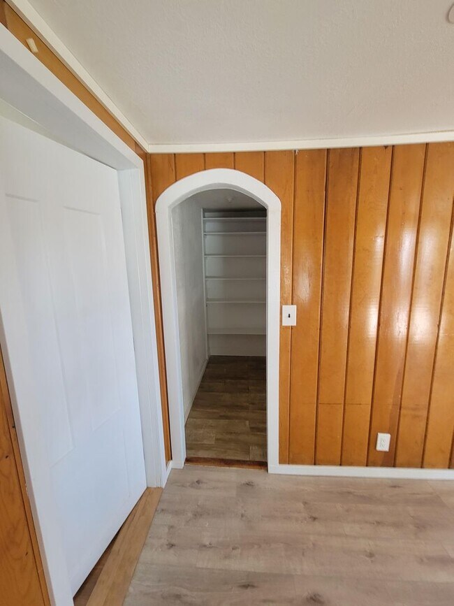 Building Photo - 1 bedroom 1 bath